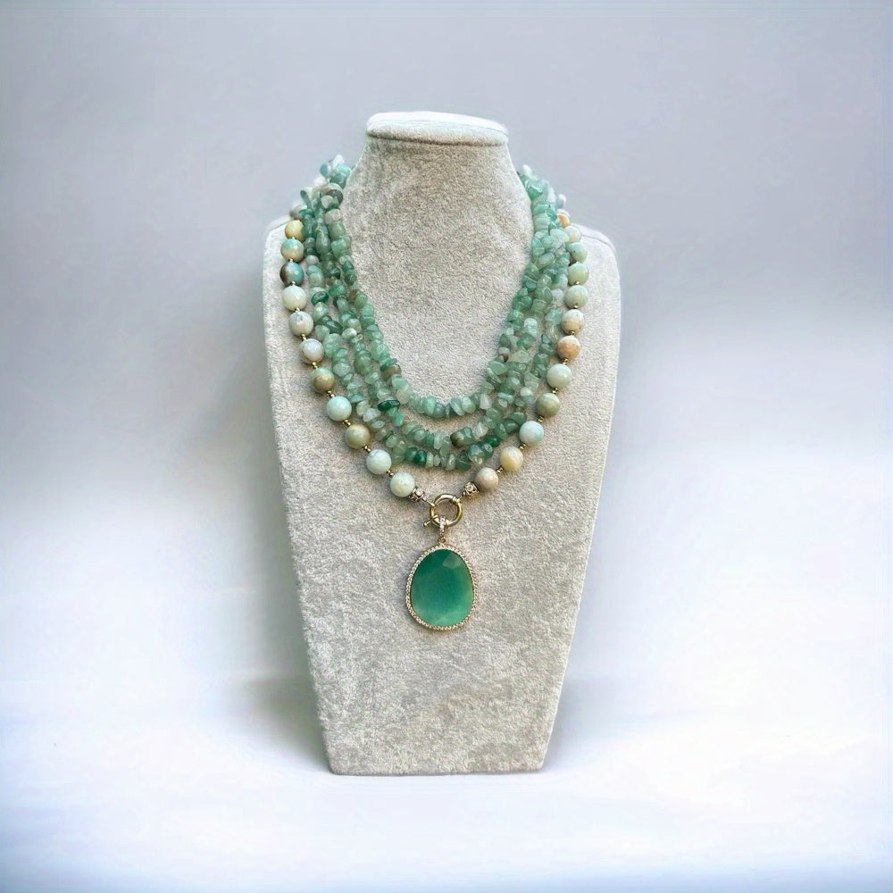 A Retro-Style Necklace Featuring Multiple Strands of Natural Stone Beads, Adorned with an Oval Pendant, Golden Spacer Rings, And Fine Chains, Showcasing a One-Of-A-Kind Irregular Design, Perfect As a Gift for Women.