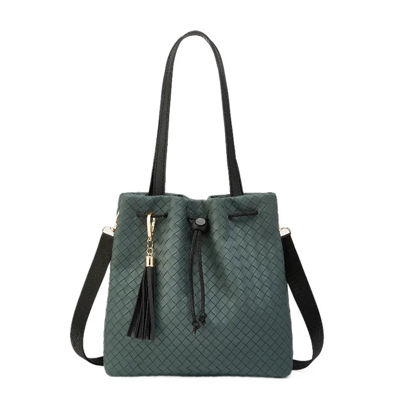2025 New, Woven Handbag, PU Material, with Tassel Accessories, Fashion Bucket Bag, Women's Shoulder Bag, Ideal for Daily Use and
