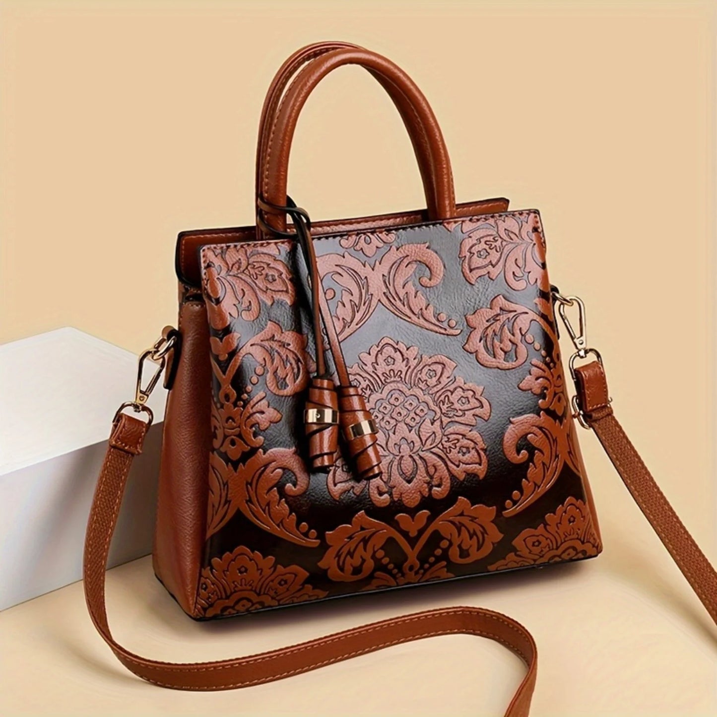 2025 The new stylish ladies hand bag, the retro style of large capacity multi-layer shoulder bag, crossbody bag commuter bag