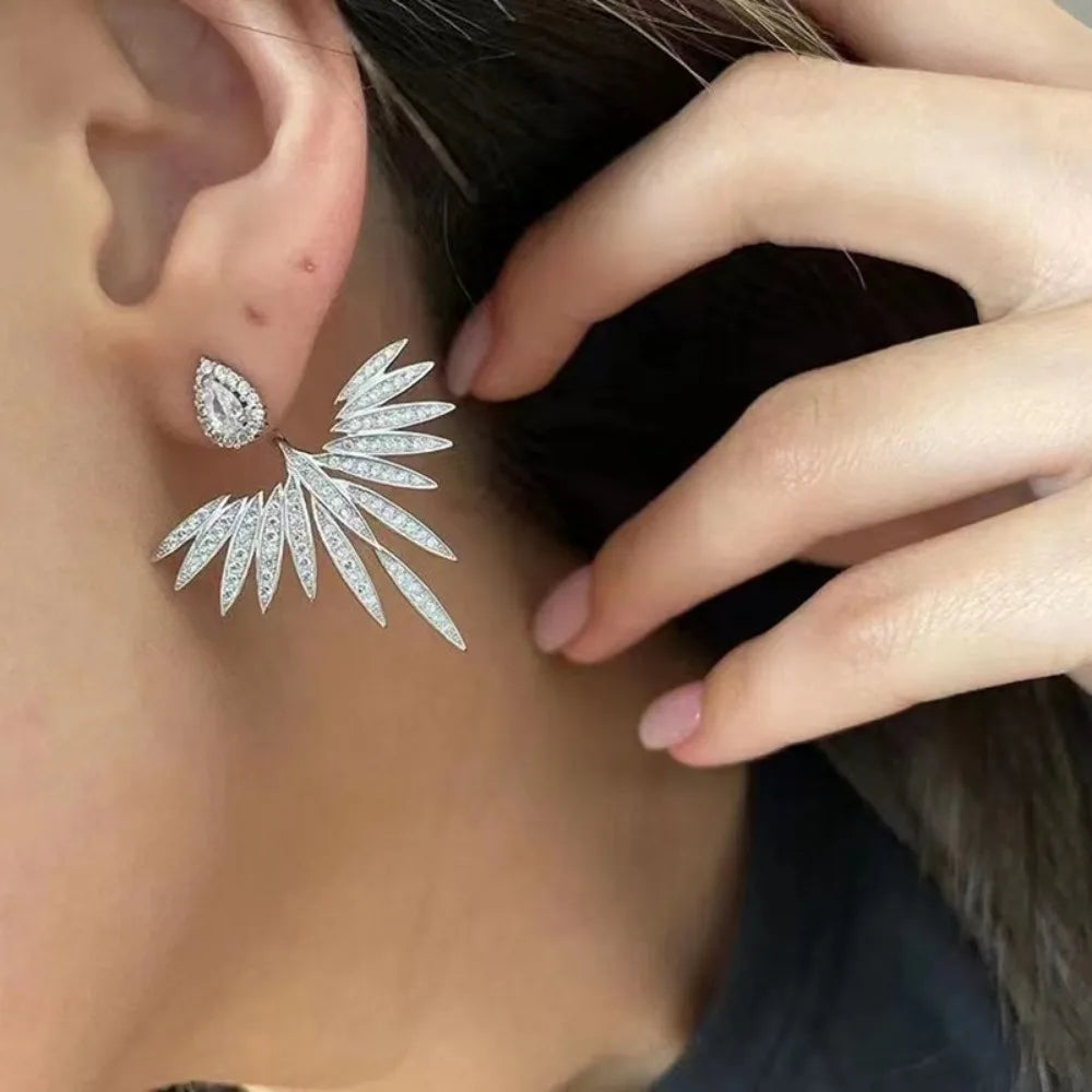 Fashion Luxury Feather Crystal Wing Symmetrical Stud Earrings Exquisite Silver Color Jewelry Accessories for Women