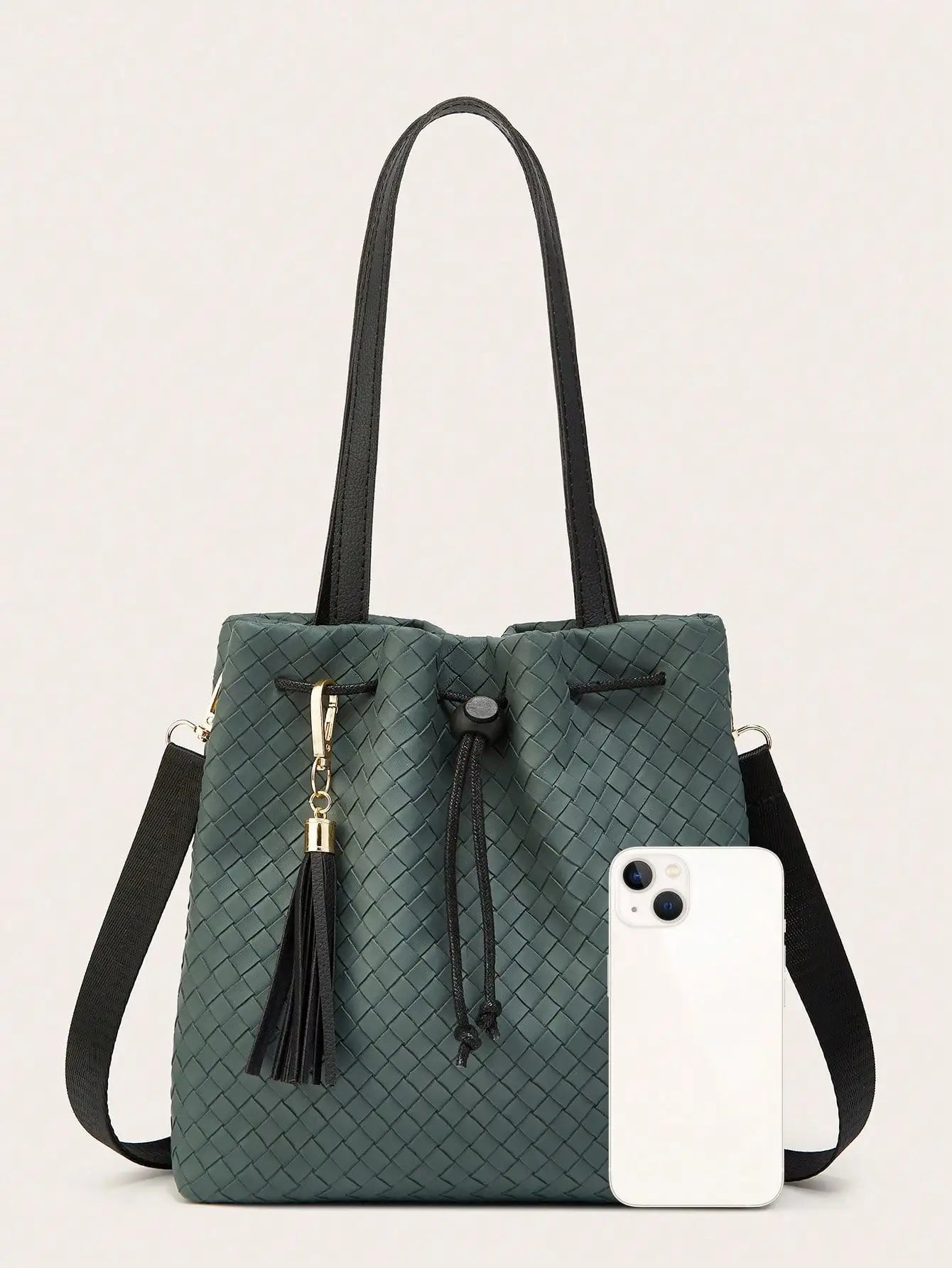 2025 New, Woven Handbag, PU Material, with Tassel Accessories, Fashion Bucket Bag, Women's Shoulder Bag, Ideal for Daily Use and