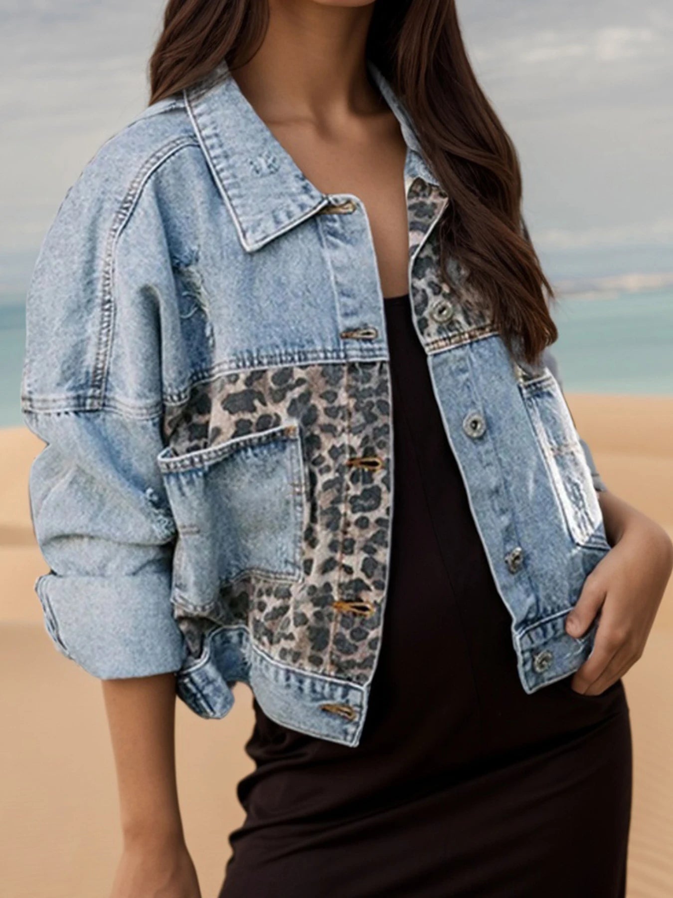 New Women's Leopard Print Long Sleeved Shorts Denim Jacket, Street Style, Fashionable and Casual Versatile Denim Jacket, Made of