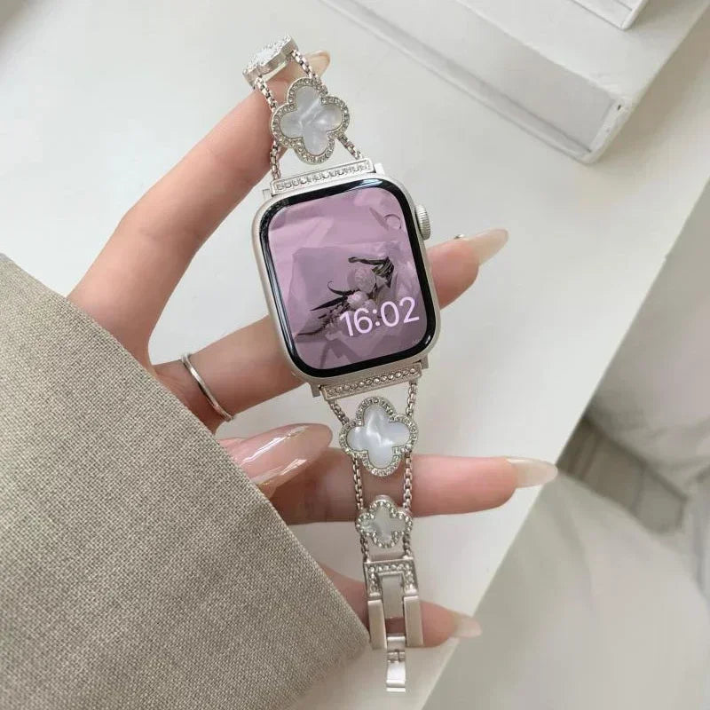 Diamond Four-leaf Clover Metal Strap for Apple Watch Ultra2 49mm 46mm 44/42/41/40/38mm Band for Iwatch Series10 987SE6 Bracelets