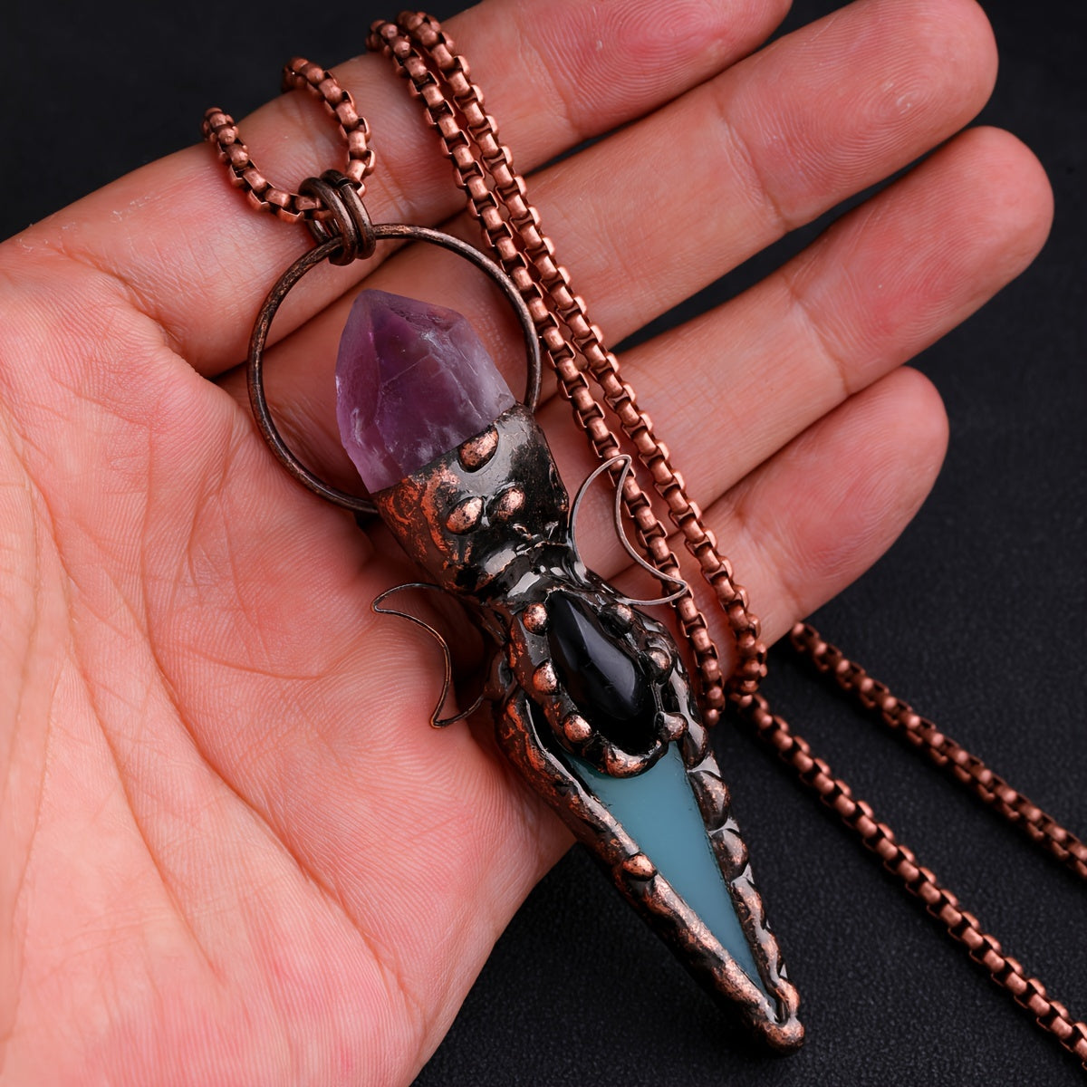 [Bohemian Copper Arrow Necklace] 1pc Bohemian Copper Arrow Double Moon Crystal & Green Agate Natural Stone Necklace - Antique Golden plated Crystal Pendant Jewelry for Men & Women, Spiritual Gift with Original Necklace Chain,