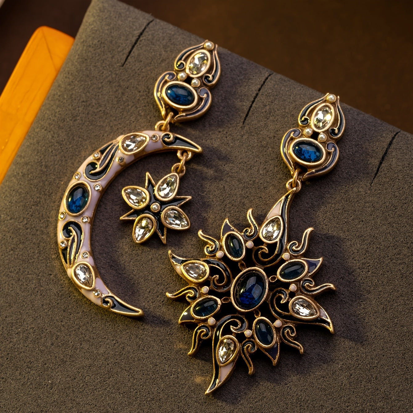 [Bohemian Earrings] Vintage-Inspired Bohemian Gothic Crescent Moon & Star Earrings | Mosaic Gemstones, Copper Alloy, Ideal for Theme Parties and Music Festivals, Unique Charm, Elegant Accessory