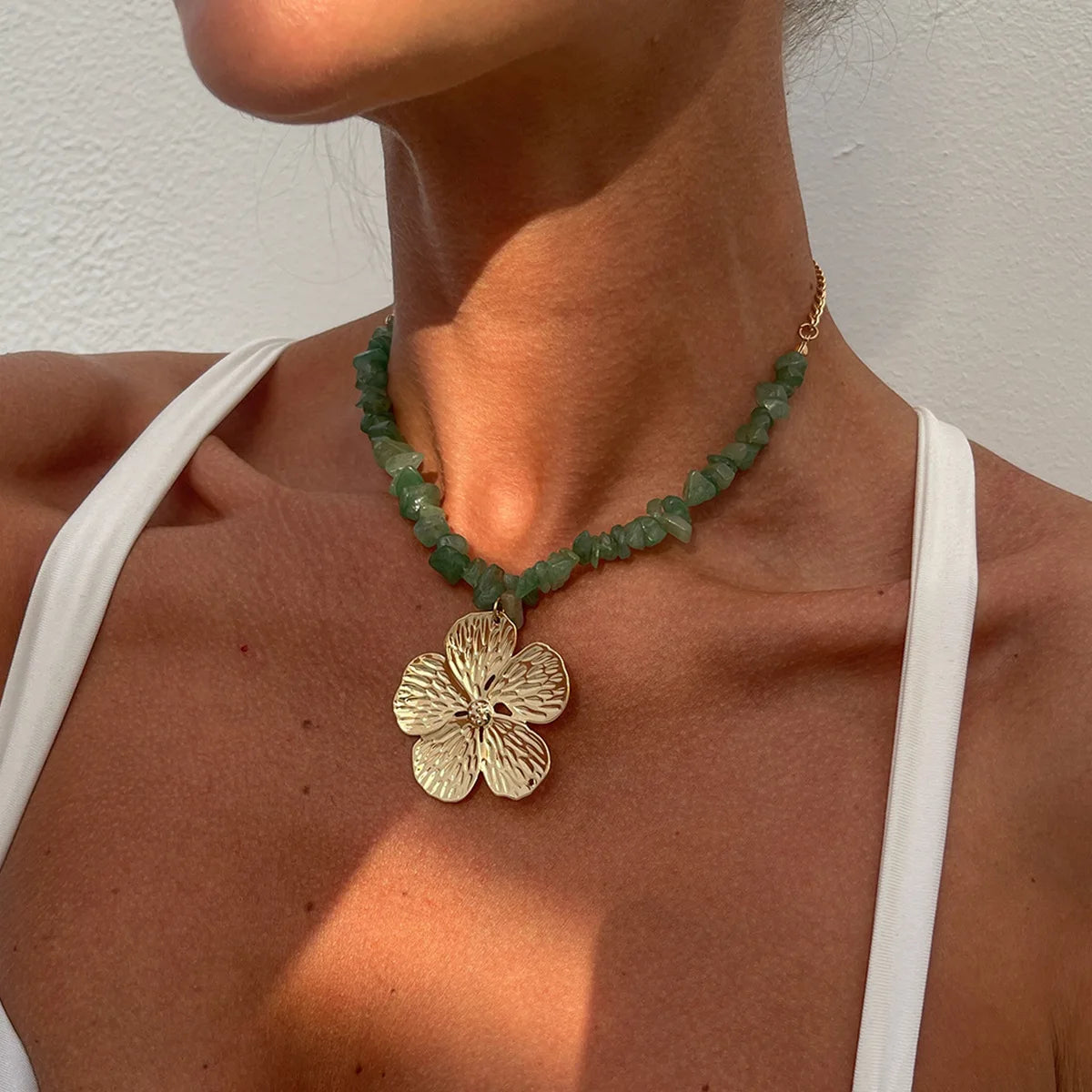 Bohemian Gravel Line Beaded Necklace, Vintage Five-petaled Flower Pendant Collarbone Chain