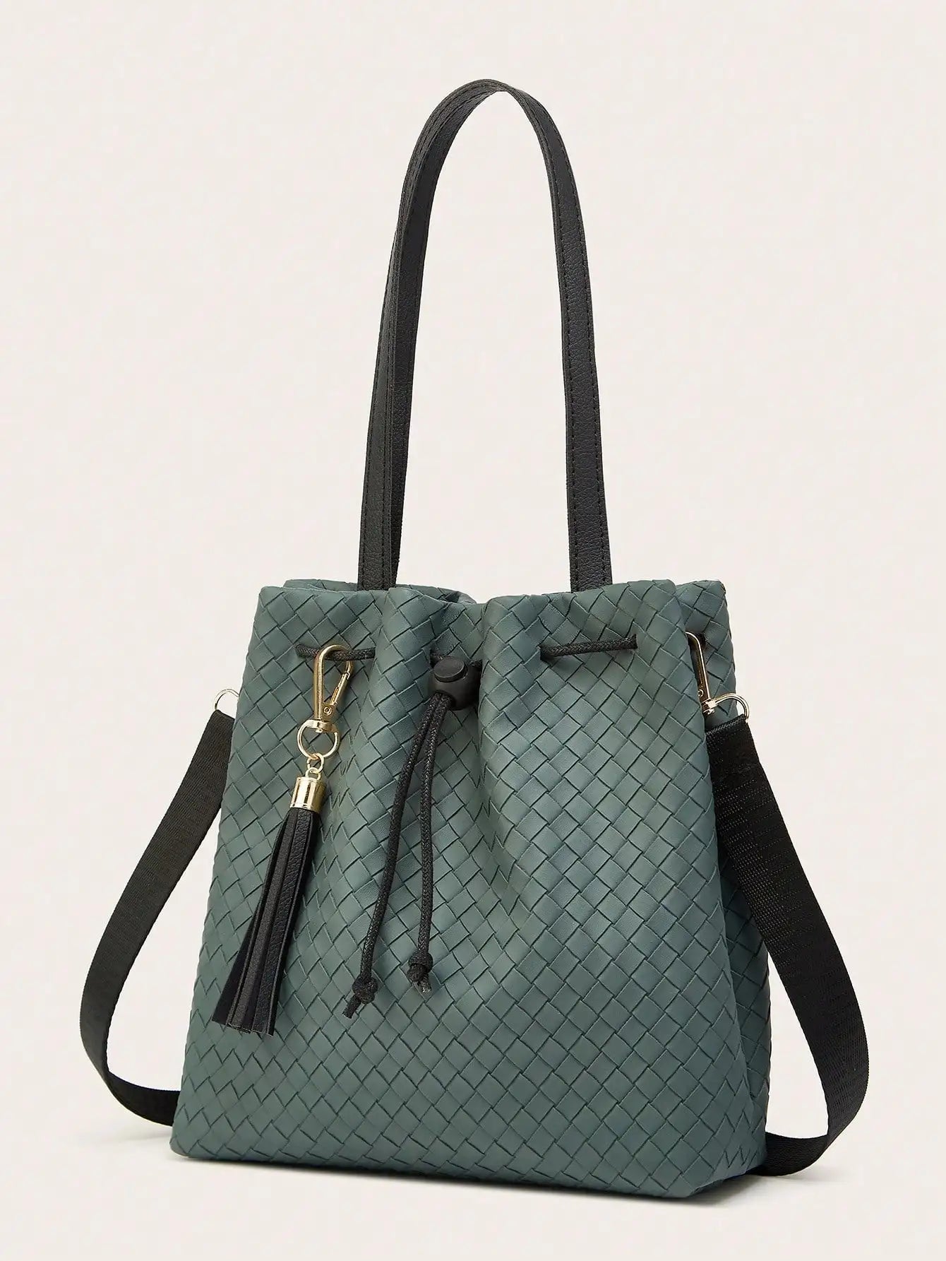 2025 New, Woven Handbag, PU Material, with Tassel Accessories, Fashion Bucket Bag, Women's Shoulder Bag, Ideal for Daily Use and