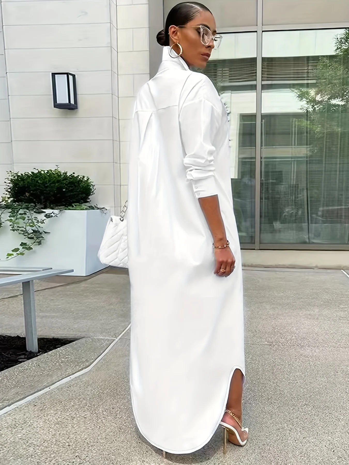 Women's long coat-button lapel versatile fashion items, elegant and comfortable, suitable for a variety of occasions to wear.