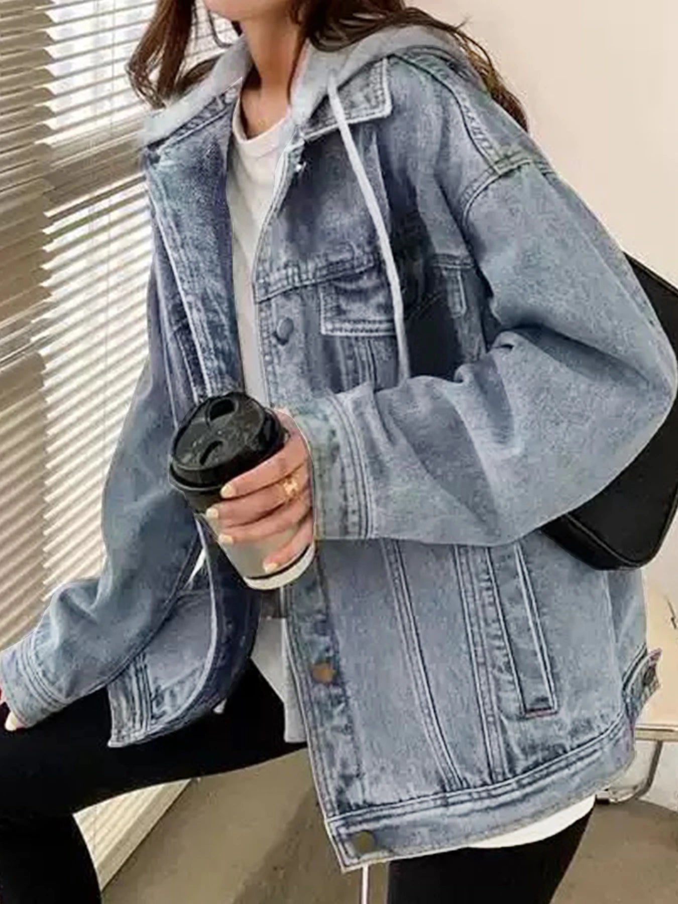 Women's New Loose Casual Denim Hoodie, Long Sleeved Short Flip Pocket Denim Jacket, Suitable for Various Occasions in Spring and