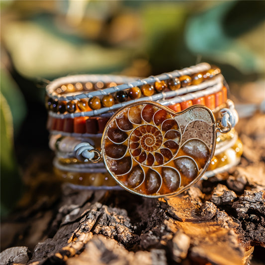 [Bohemian Agate Bracelet] Natural Stone Adjustable Bohemian Snail Agate Bracelet - Vintage-Inspired Multi-Layer Design with Golden-Tone Spiral Accent, Earthy Tones for Casual Attire or Gift