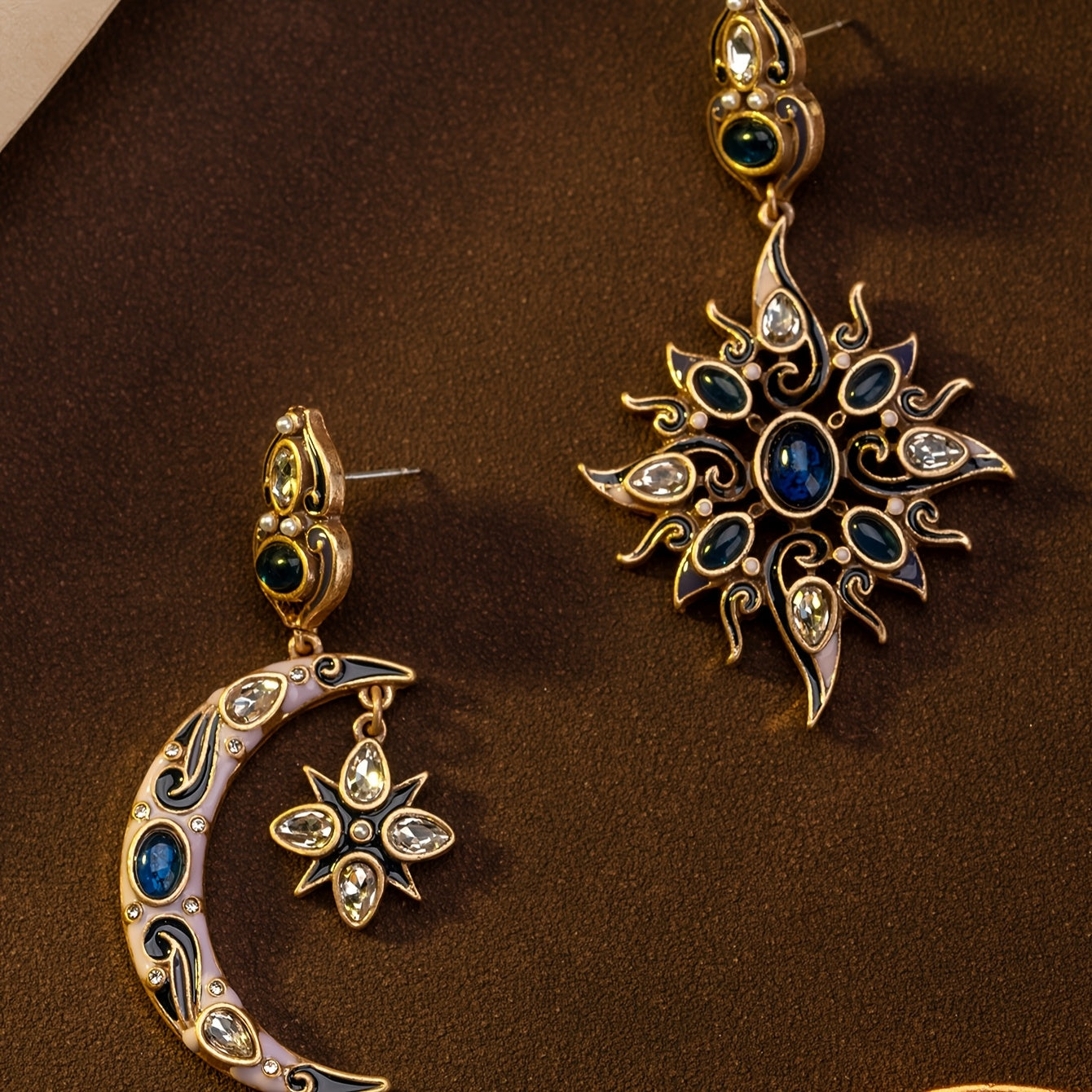 [Bohemian Earrings] Vintage-Inspired Bohemian Gothic Crescent Moon & Star Earrings | Mosaic Gemstones, Copper Alloy, Ideal for Theme Parties and Music Festivals, Unique Charm, Elegant Accessory